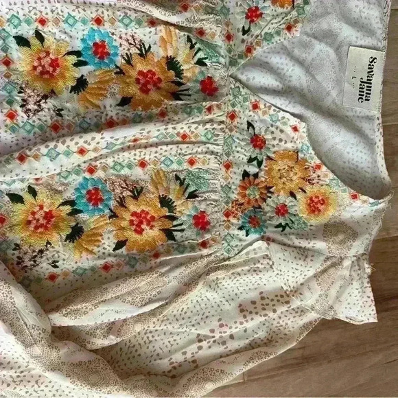 Savanah Jane embroidered top size L new no tags - Picture 6 of 6